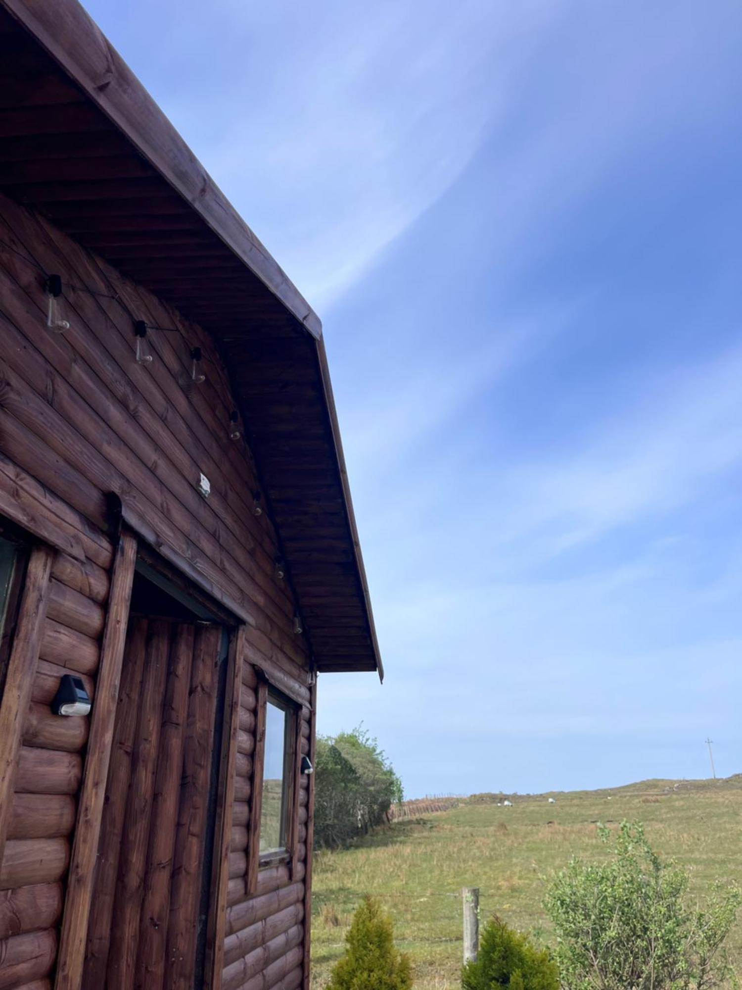 Ben Lettery Hostel Ballynahinch Екстериор снимка